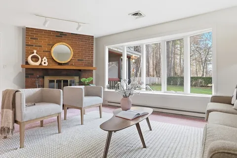 $775,000 | 15 Old Marlboro Road, Maynard, MA 01754