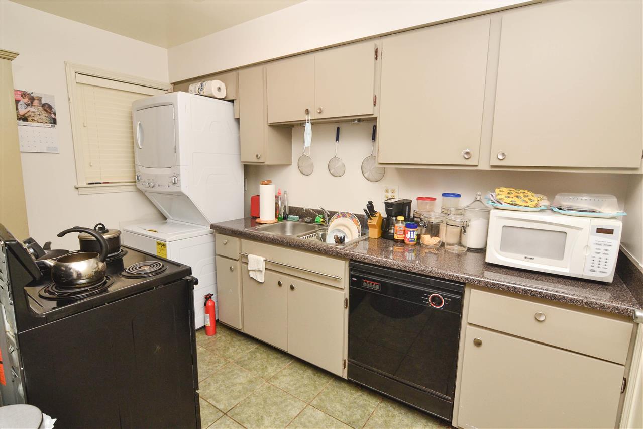 5686 Quince Road, Unit 5 Memphis, TN 38119 - Photo 10 of 16 New dishwasher & disposal