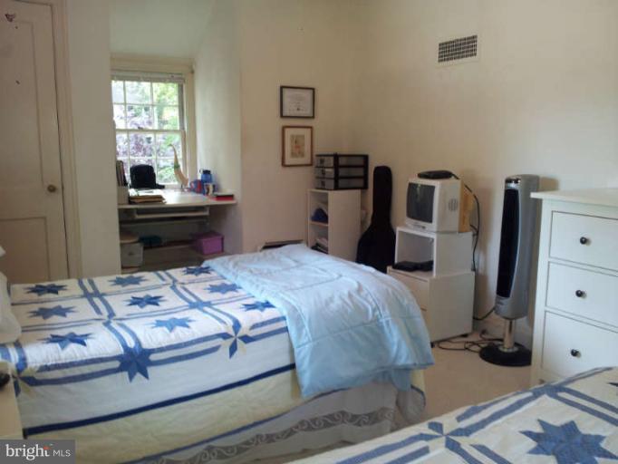 5902 Harwick Road Bethesda, MD 20816 - Photo 2 of 15 Bedroom