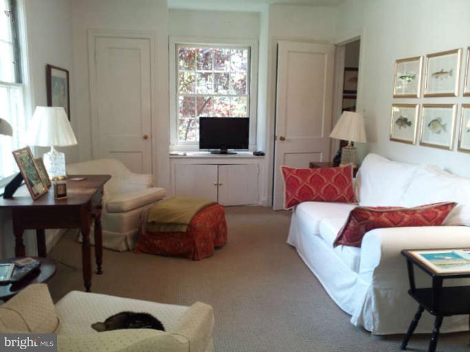 5902 Harwick Road Bethesda, MD 20816 - Photo 3 of 15 Interior (General)