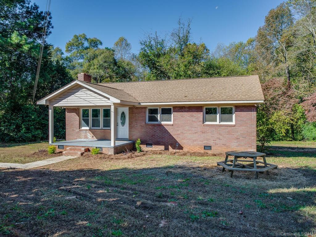 1735 Old Friendship Road Rock Hill, SC 29730 - Photo 3 of 22 Gallery Image 3