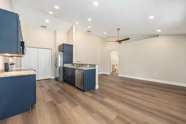 $2,075 | 6523 Northwest 109th Place, Unit A, Alachua, FL 32615