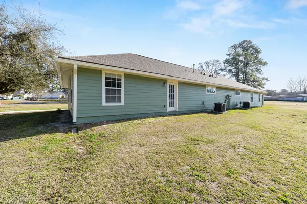 $2,075 | 6523 Northwest 109th Place, Unit A, Alachua, FL 32615