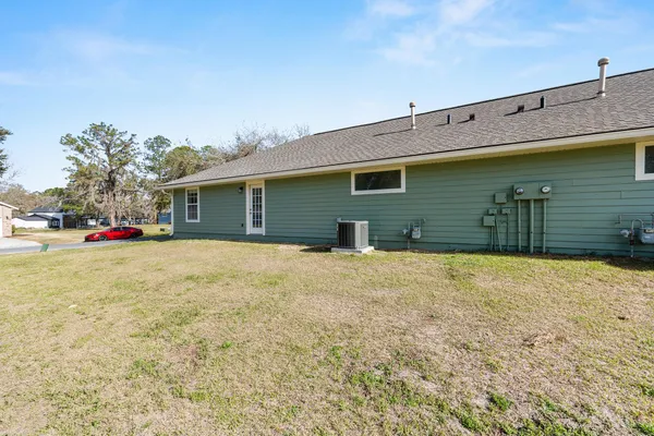 $2,075 | 6523 Northwest 109th Place, Unit A, Alachua, FL 32615