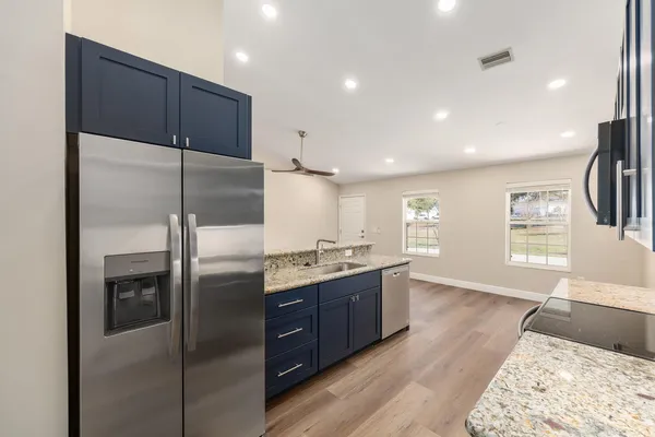 $2,075 | 6523 Northwest 109th Place, Unit A, Alachua, FL 32615