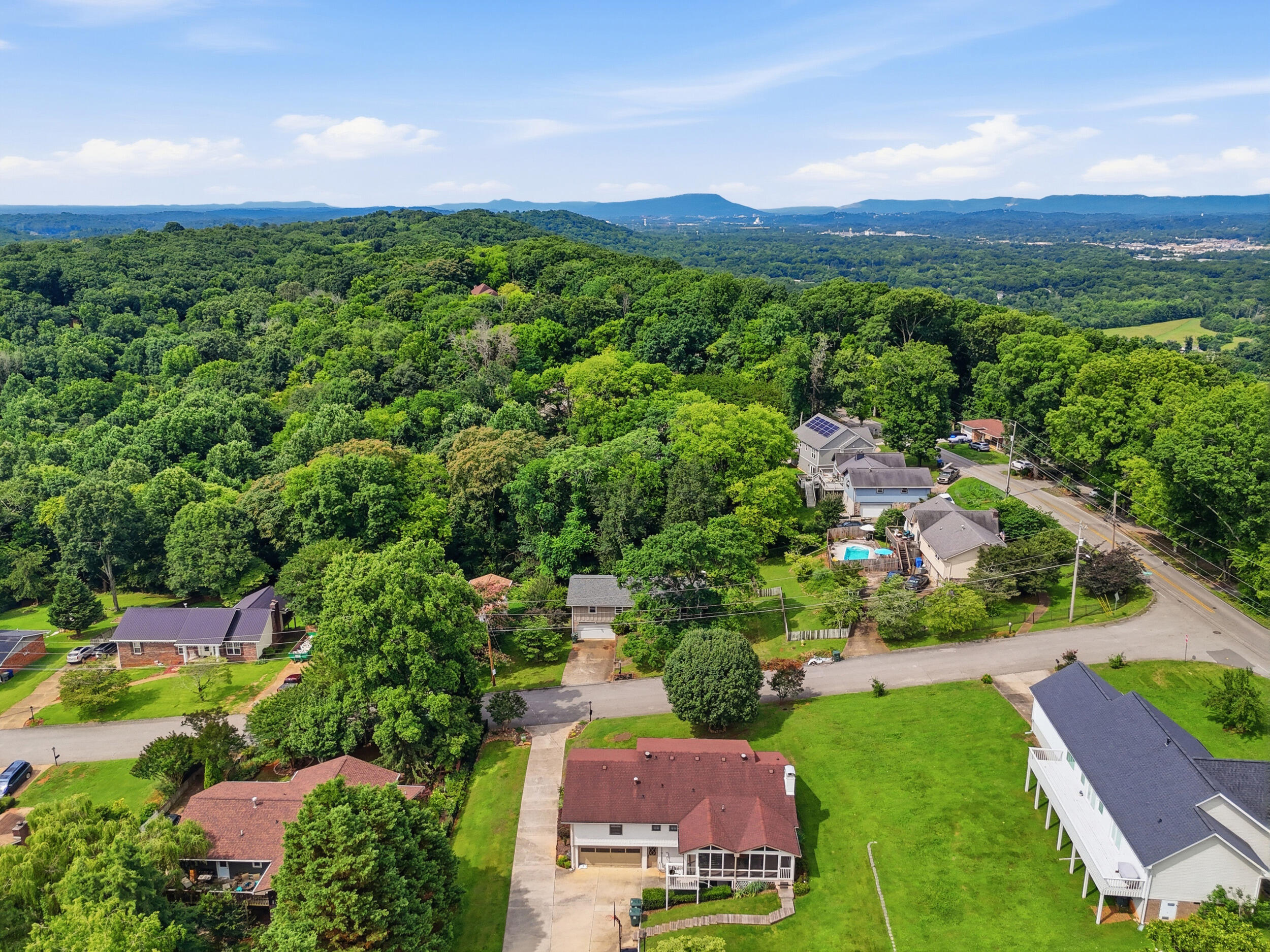 1504 Ridge Point Road Hixson, TN 37343 - Photo 30 of 34 037_dji_20260616110309_0653_d