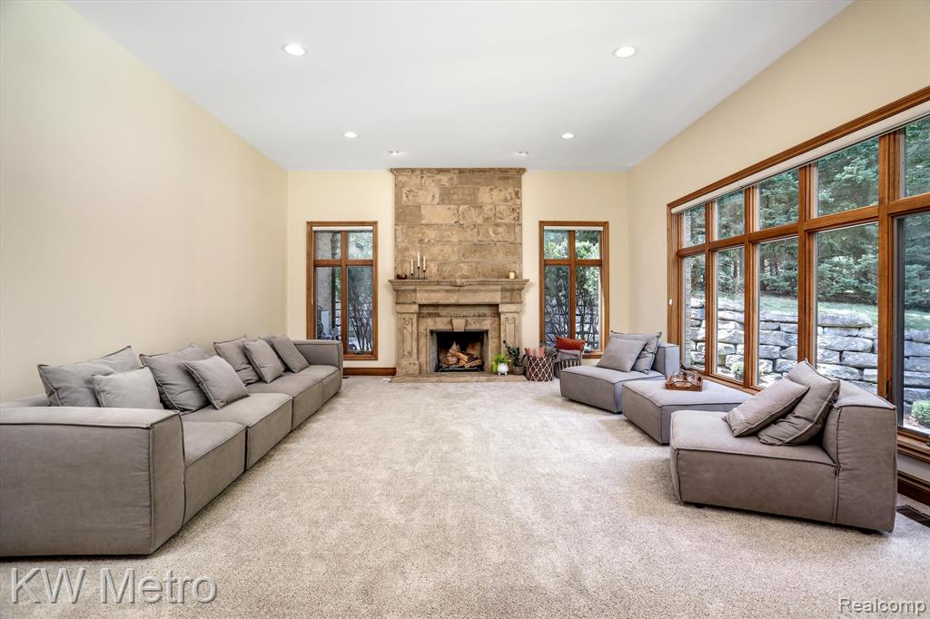 1553 Scenic Hollow Rochester, MI 48306 - Photo 18 of 65