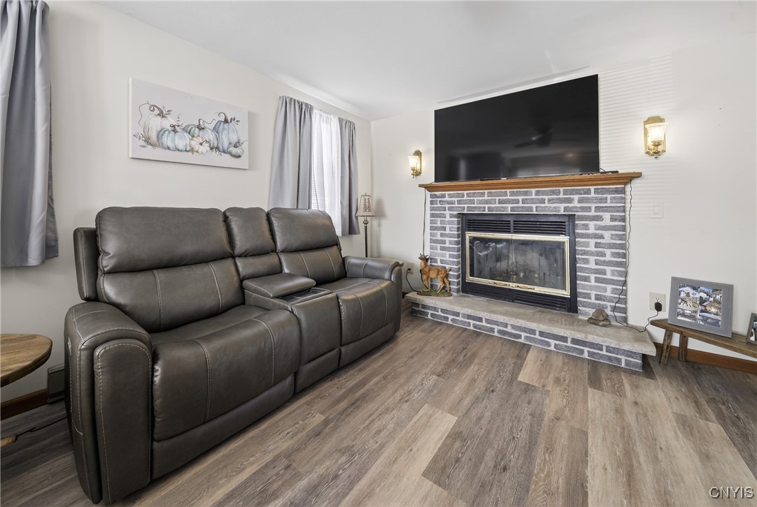 507 County Rte 12 Schroeppel, NY 13132 - Photo 12 of 50 Main living room.