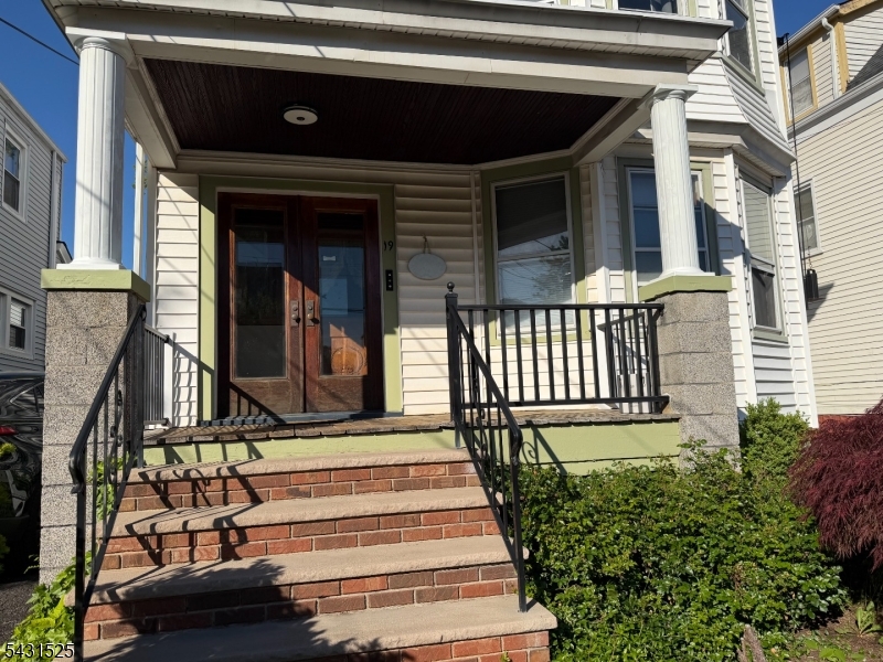 19 Rosedale Avenue, Unit 2 Millburn, NJ 07041 - Photo 2 of 4