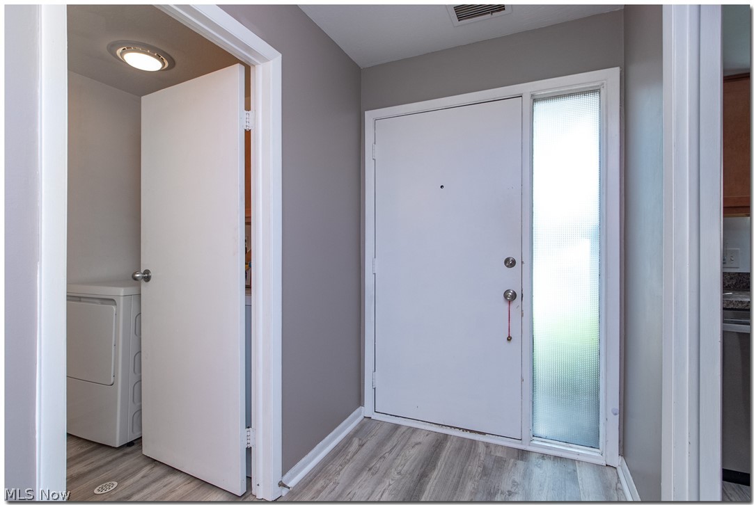 1105 Canyon View Road, Unit 401 Northfield, OH 44067 - Photo 3 of 28 Gallery Image 3