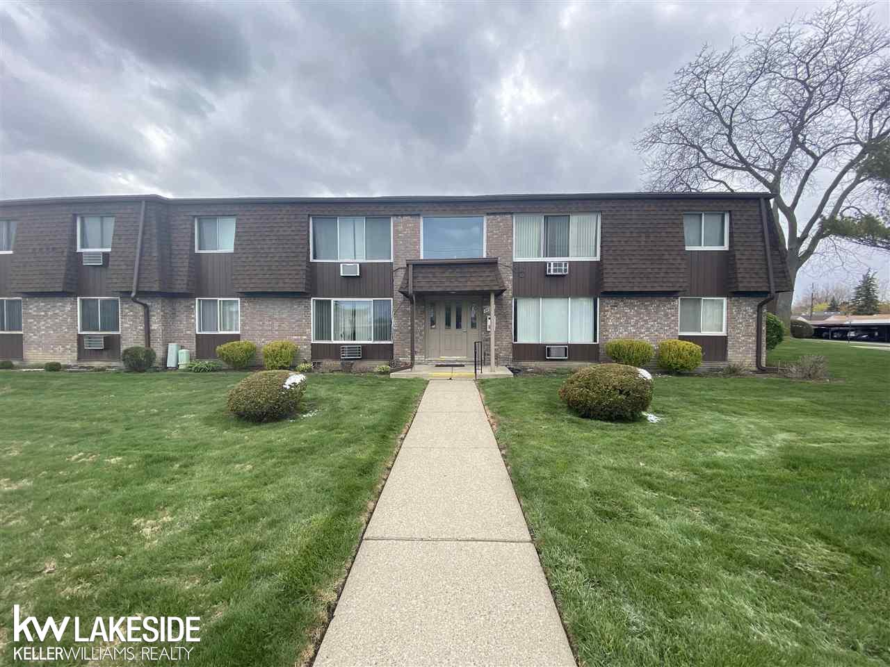 30241 Utica Road Roseville, MI 48066 - Photo 1 of 10