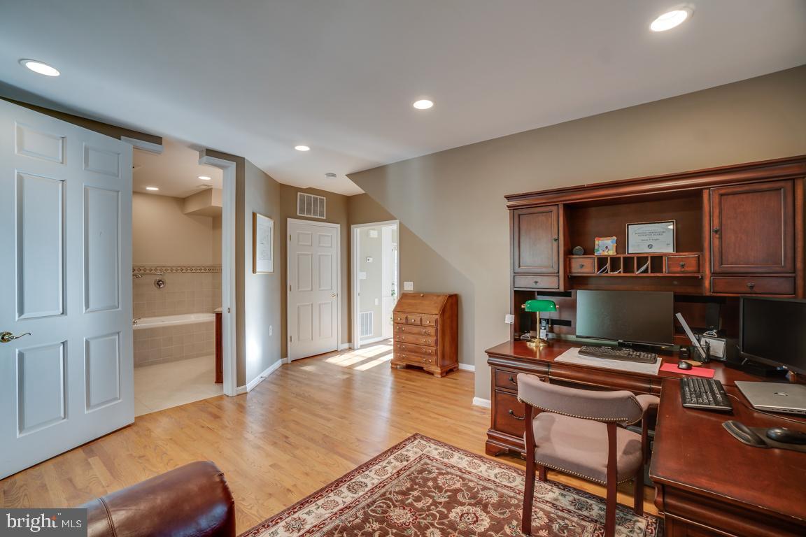 4211 High Ridge Road Haymarket, VA 20169 - Photo 25 of 50 Gallery Image 25