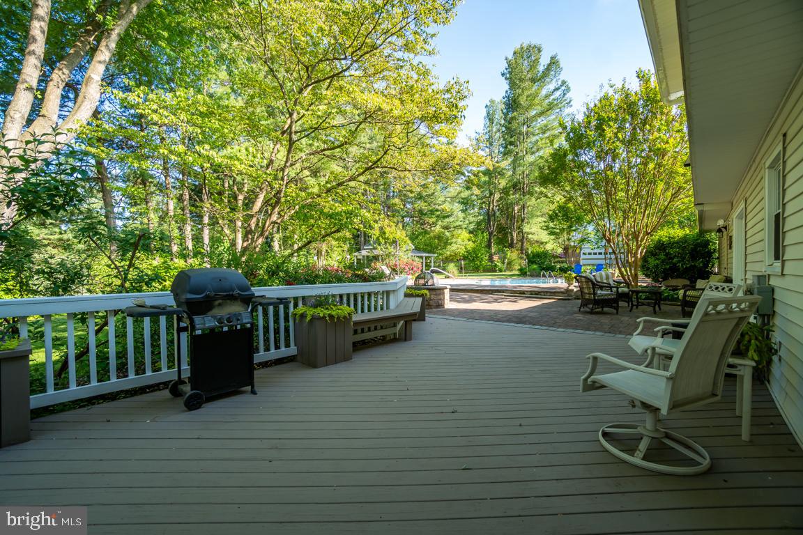 4211 High Ridge Road Haymarket, VA 20169 - Photo 49 of 50 Freshly painted deck