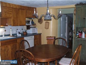2920 St Peters Road Pottstown, PA 19465 - Photo 5 of 11 Kitchen