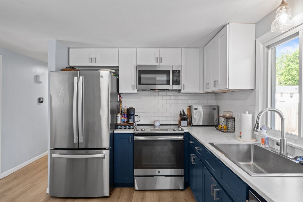 188 Fair Street Warwick, RI 02888 - Photo 15 of 33