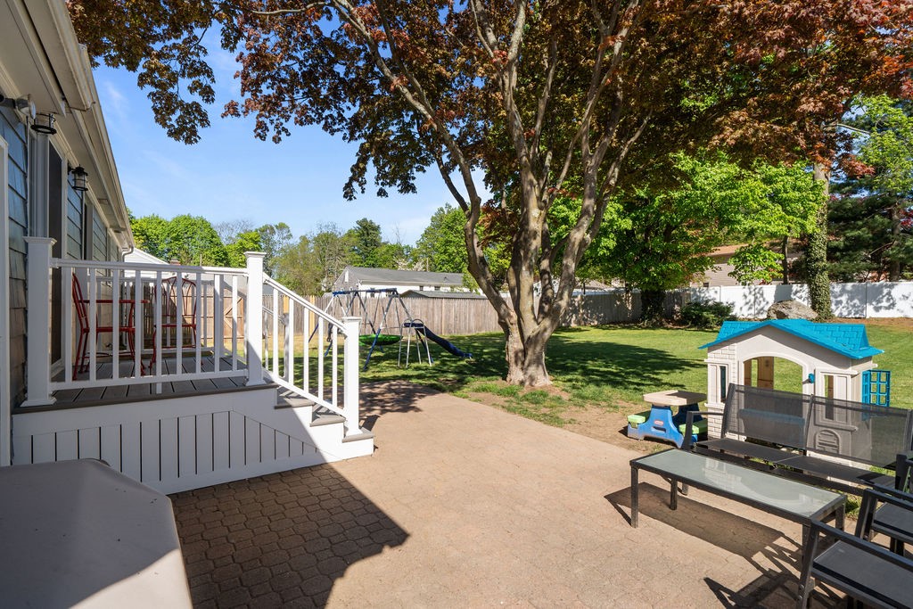 188 Fair Street Warwick, RI 02888 - Photo 4 of 33