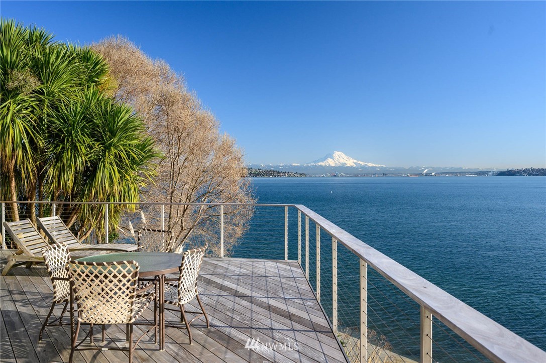 12607 Southwest Bachelor Road Vashon, WA 98070 - Photo 1 of 36 Gallery Image 1