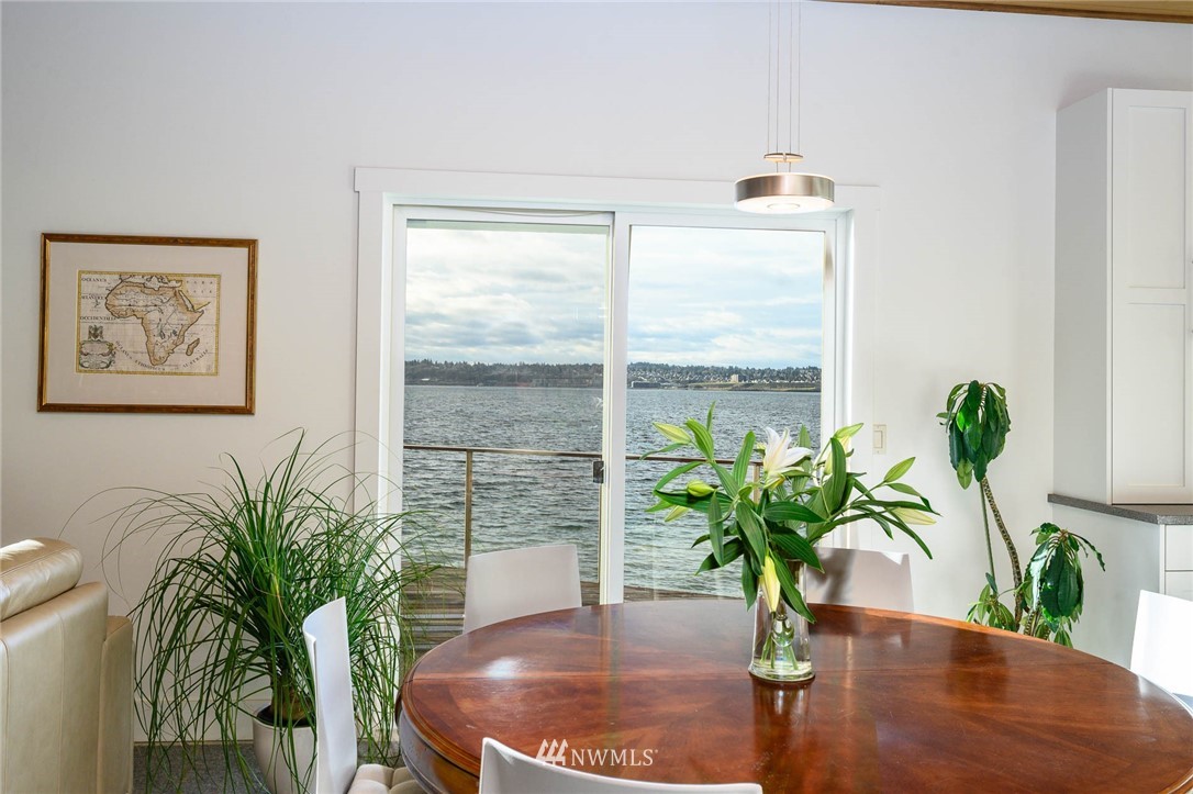 12607 Southwest Bachelor Road Vashon, WA 98070 - Photo 18 of 36 Gallery Image 18