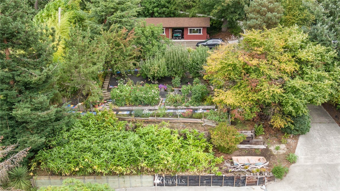 12607 Southwest Bachelor Road Vashon, WA 98070 - Photo 20 of 36 Gallery Image 20
