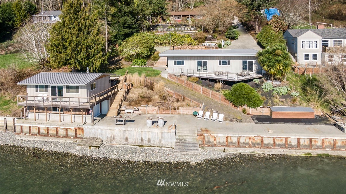 12607 Southwest Bachelor Road Vashon, WA 98070 - Photo 5 of 36 Gallery Image 5