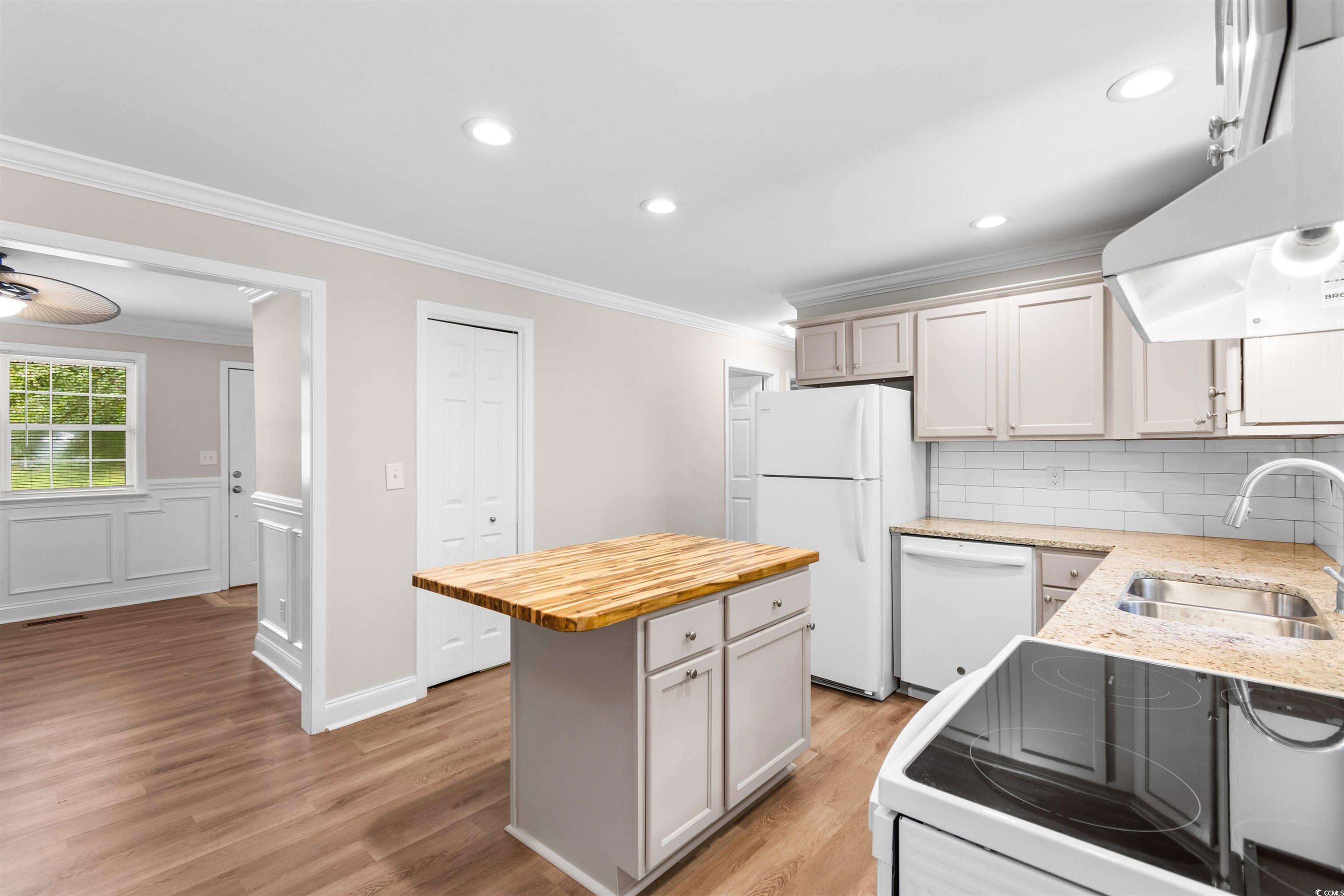 131 Oak Log Lake Road Conway, SC 29526 - Photo 6 of 40 Gallery Image 6