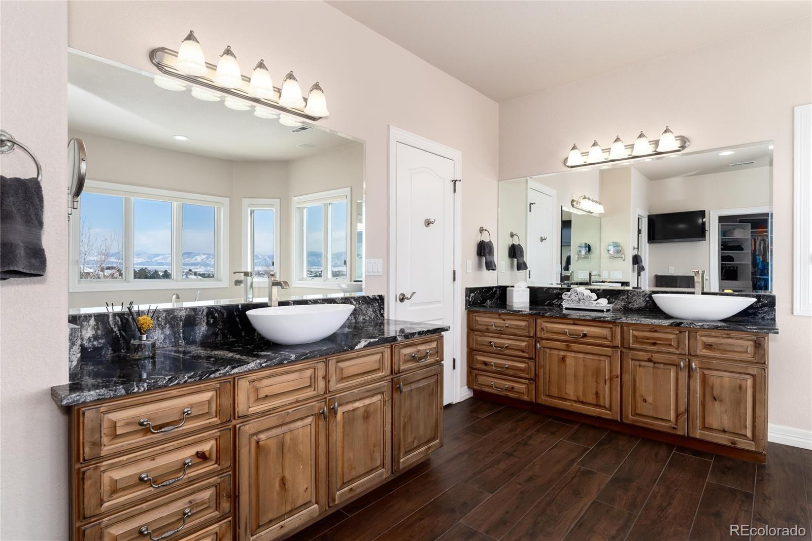 774 East Chamberlain Way Highlands Ranch, CO 80126 - Photo 24 of 50 Gallery Image 24