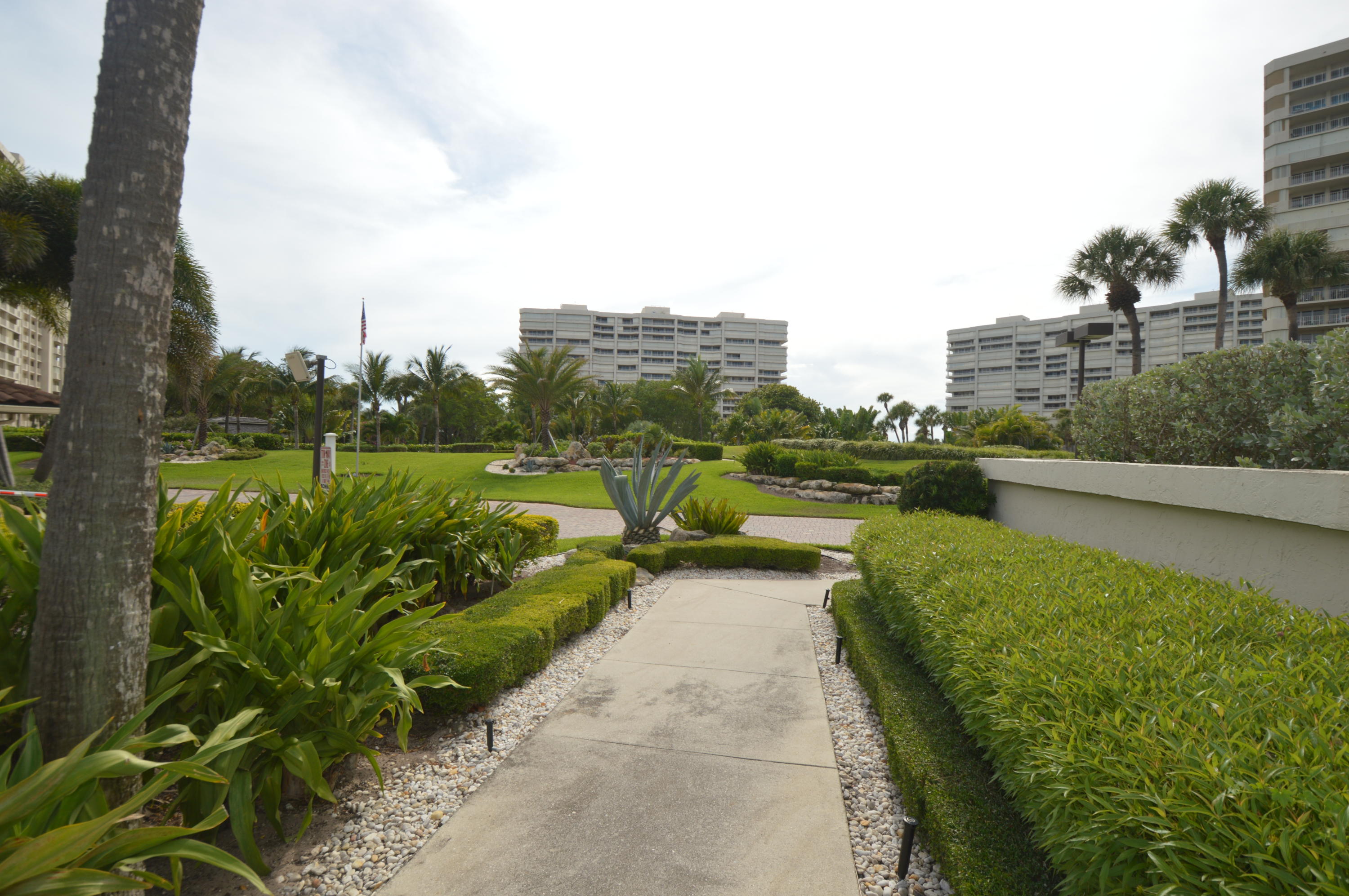 4201 North Ocean Boulevard, Unit C1001 Boca Raton, FL 33431 - Photo 36 of 48 Sea Ranch Club Private Grounds
