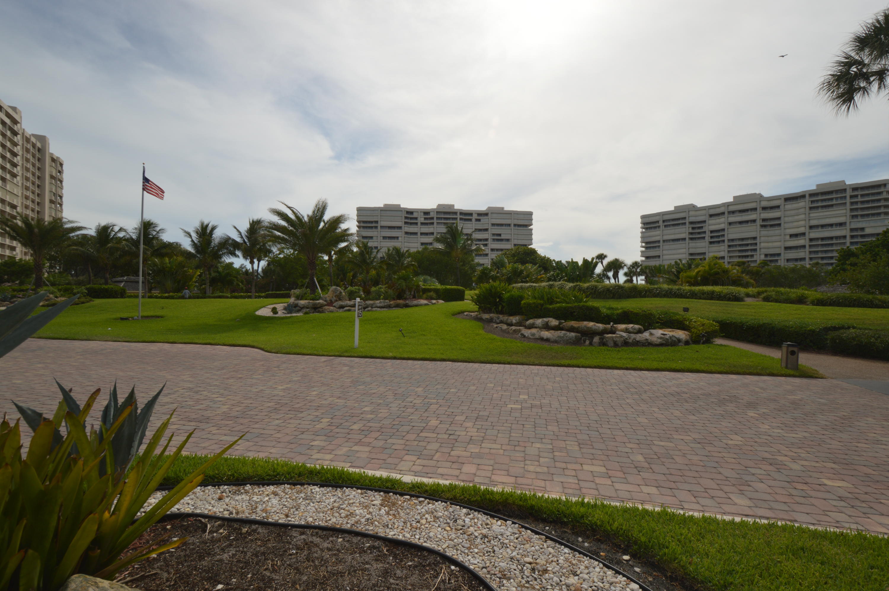 4201 North Ocean Boulevard, Unit C1001 Boca Raton, FL 33431 - Photo 37 of 48 Sea Ranch Club Private Grounds
