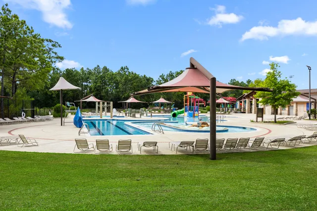 $945,000 | 34 North Swanwick Place, Tomball, TX 77375