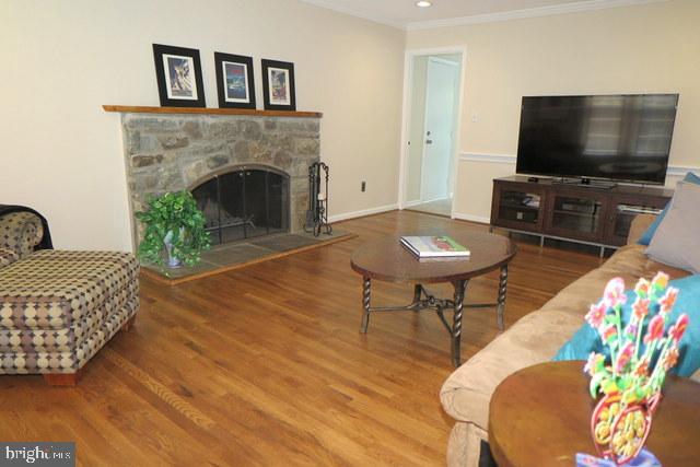 9444 Reach Road Potomac, MD 20854 - Photo 19 of 41 Family Room view 3