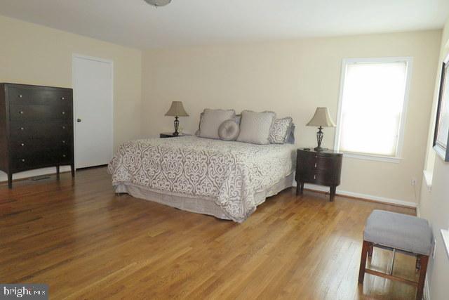 9444 Reach Road Potomac, MD 20854 - Photo 25 of 41 Owner's Suite View 4