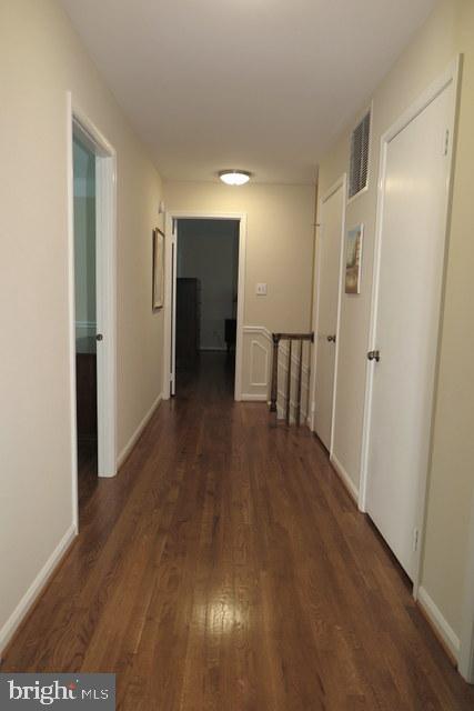 9444 Reach Road Potomac, MD 20854 - Photo 33 of 41 Upper hall