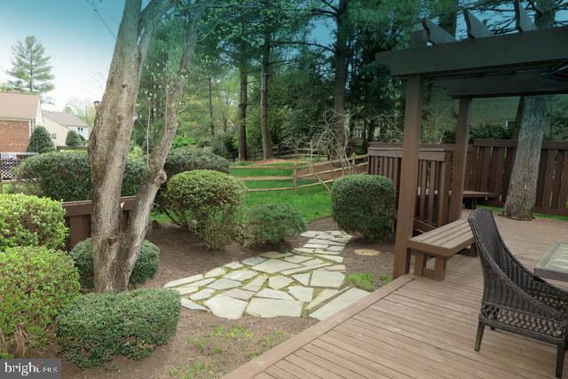 9444 Reach Road Potomac, MD 20854 - Photo 39 of 41 Stone walkway