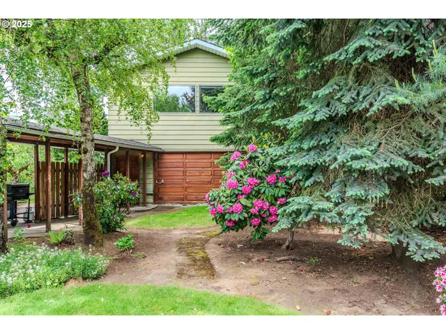 $430,000 | 1214 Southeast 179th Avenue, Portland, OR 97233