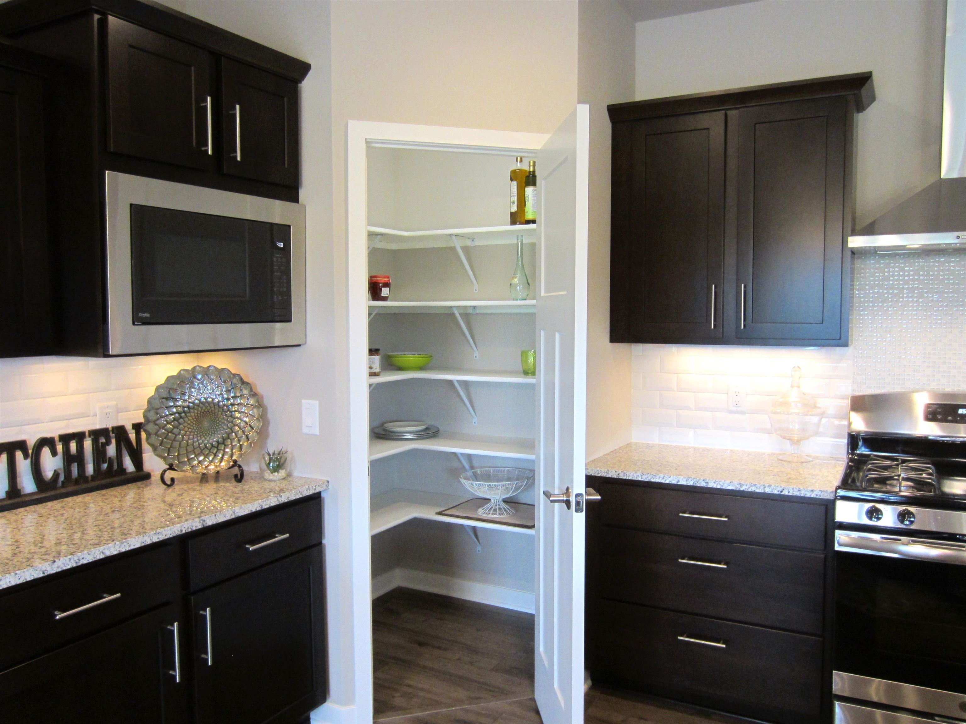 6639 Wagtail Way Middleton, WI 53562 - Photo 12 of 45