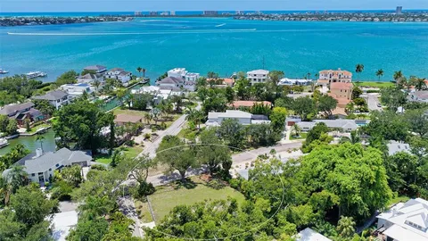 $1,495,000 | 2155 Oriole Drive, Sarasota, FL 34239