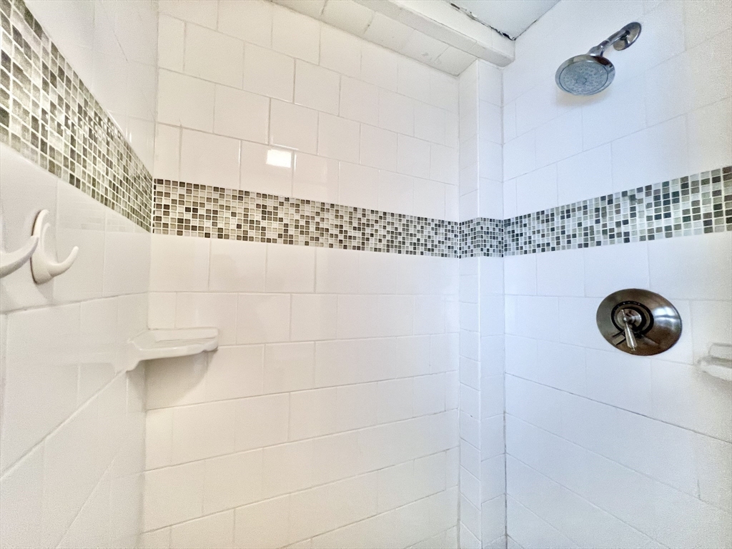 26 Chiswick Road, Unit 6 Boston, MA 02135 - Photo 12 of 31