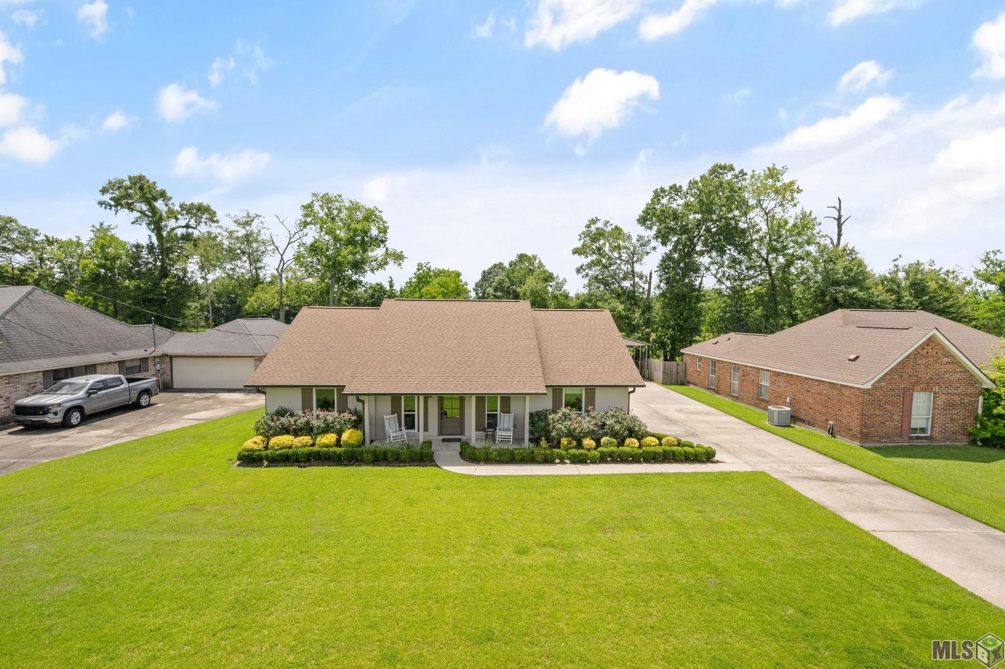 14173 Troy Duplessis Road Gonzales, LA 70737 - Photo 3 of 22