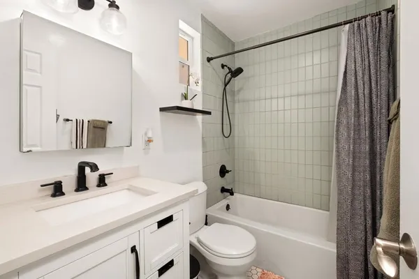 $439,000 | 5510 Adelaide Avenue, Unit 3, San Diego, CA 92115