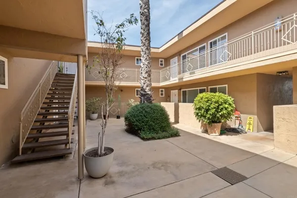 $439,000 | 5510 Adelaide Avenue, Unit 3, San Diego, CA 92115