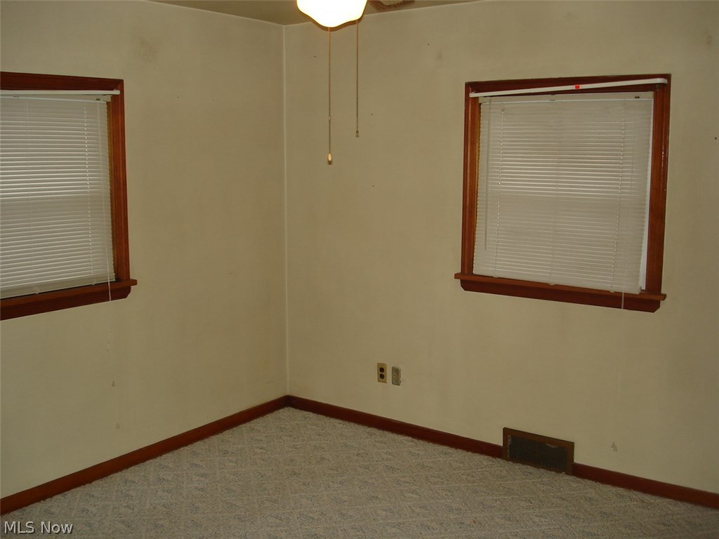 3131 South Meridian Road Youngstown, OH 44511 - Photo 9 of 14 Gallery Image 9