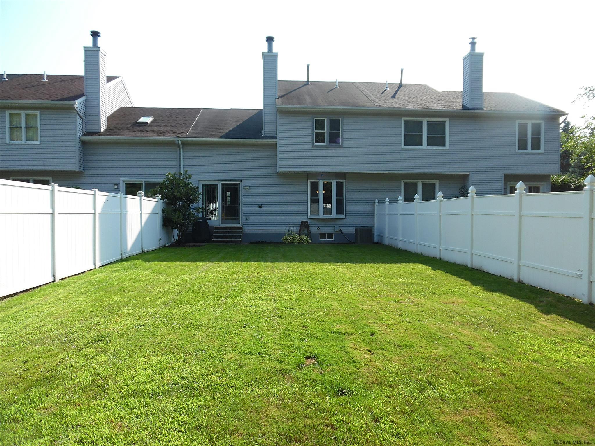 3 Gregory Court Rensselaer, NY 12144 - Photo 3 of 22 Photo 3