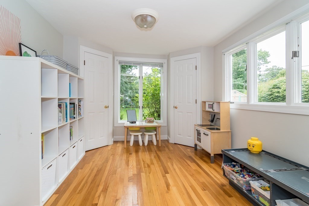 30 Beverly Road Natick, MA 01760 - Photo 9 of 24