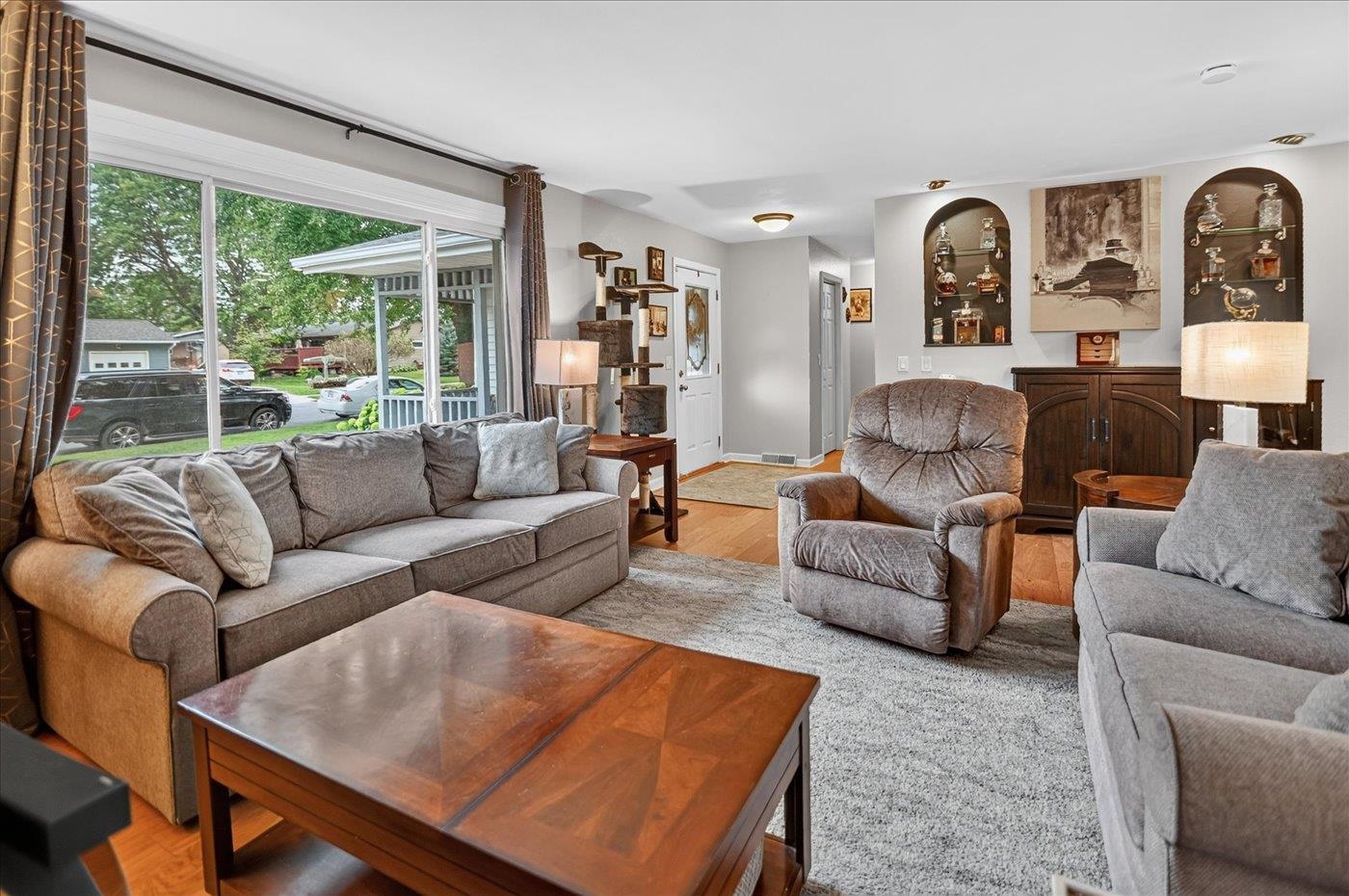 512 Yorktown Road DeForest, WI 53532 - Photo 11 of 39 Gallery Image 11