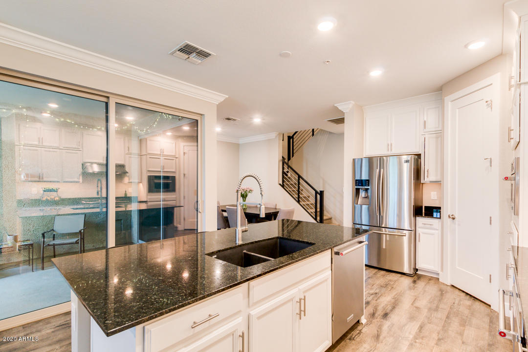 3855 South McQueen Road, Unit 14 Chandler, AZ 85286 - Photo 11 of 30 14-McQueen
