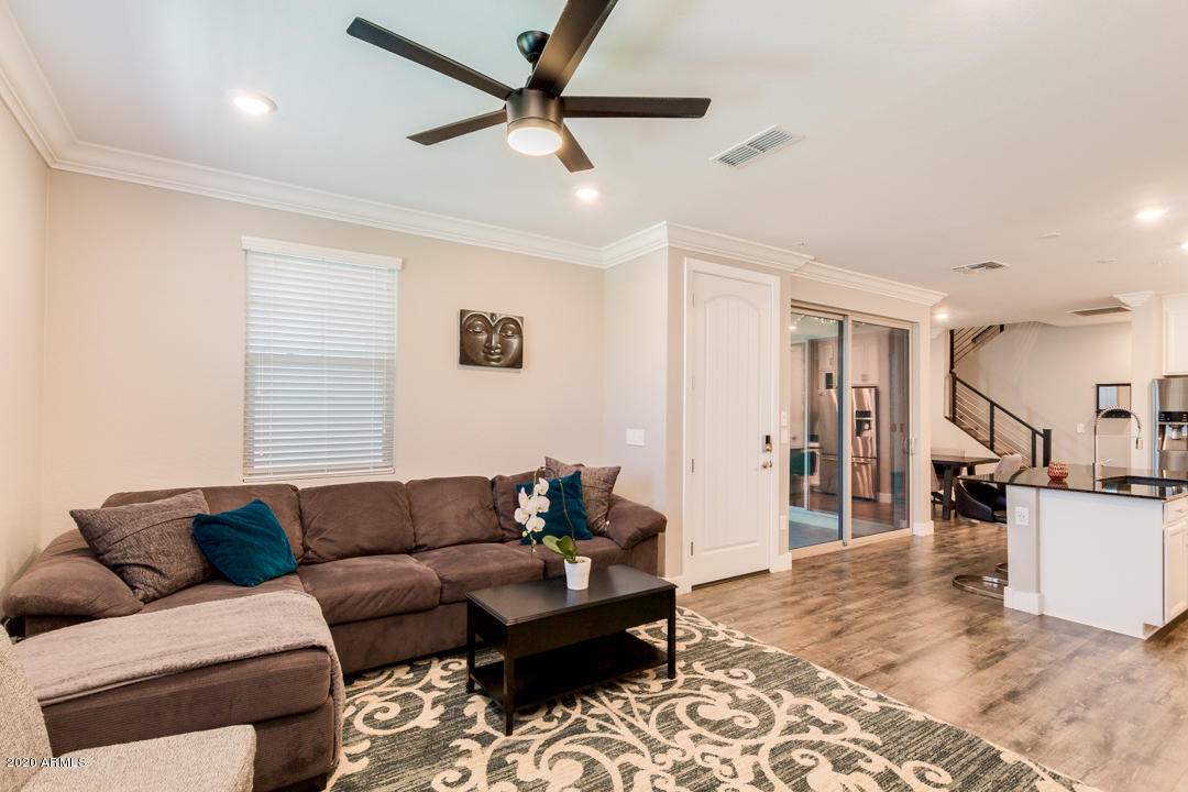 3855 South McQueen Road, Unit 14 Chandler, AZ 85286 - Photo 7 of 30 10-McQueen