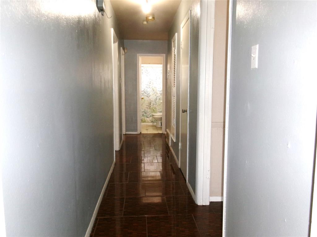 4204 Burke Road Fort Worth, TX 76119 - Photo 23 of 35 Gallery Image 23