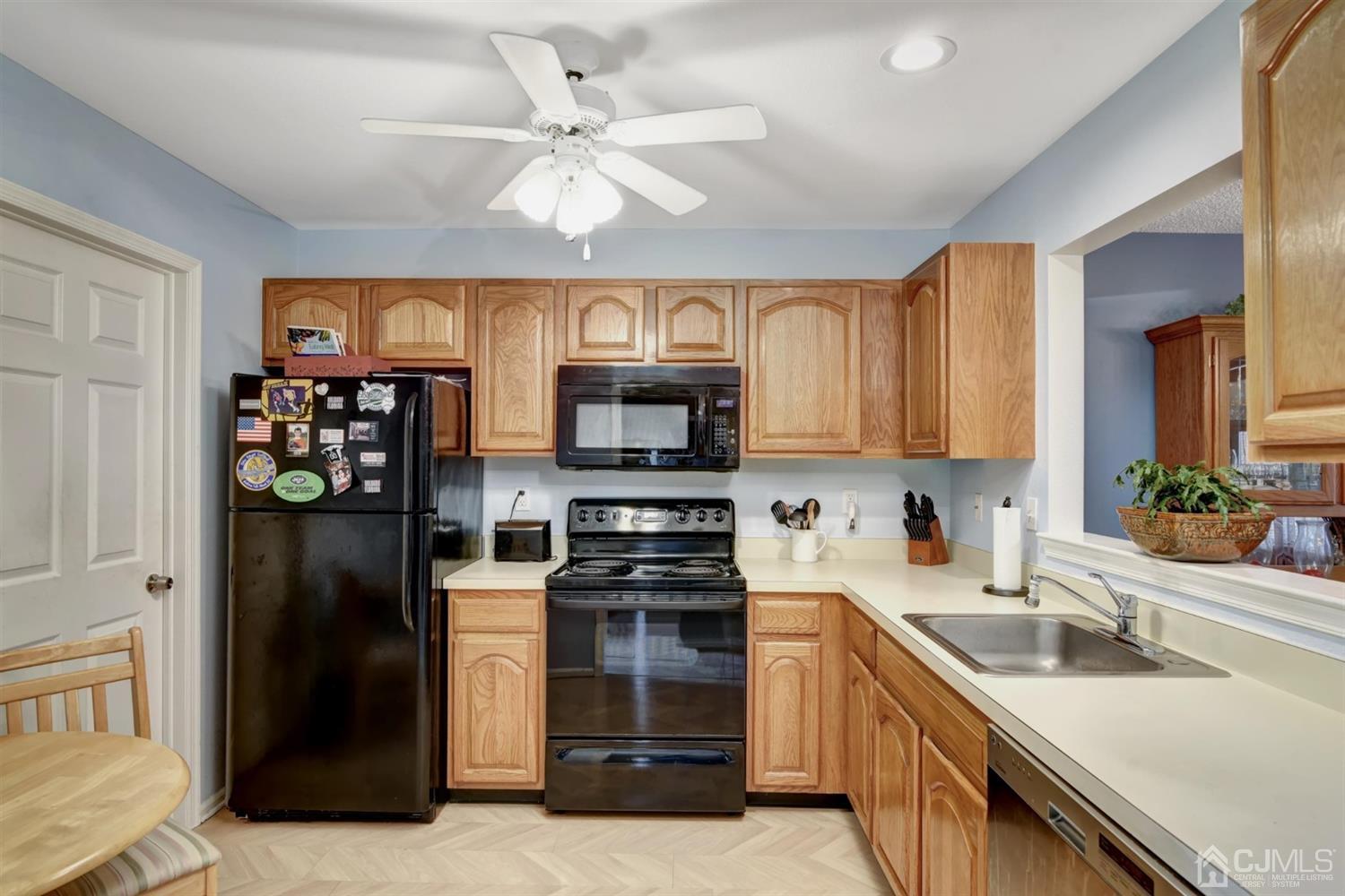 850B Ardmore Road Monroe Township, NJ 08831 - Photo 11 of 33 Gallery Image 11