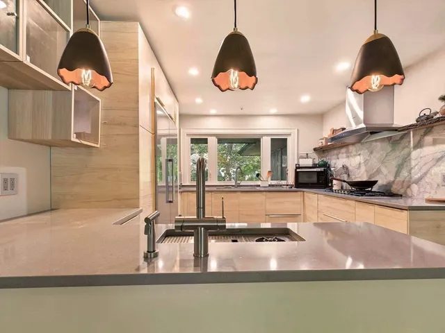 $739,000 | 81 Bartlett Street, Chelmsford, MA 01824