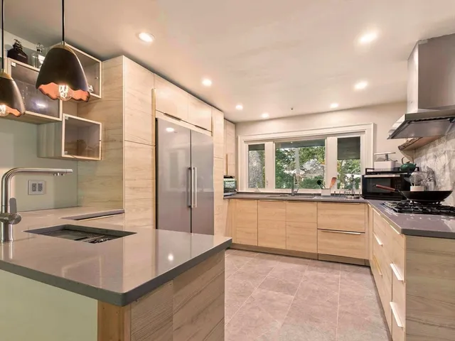 $739,000 | 81 Bartlett Street, Chelmsford, MA 01824